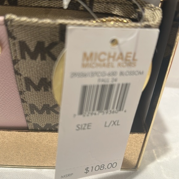 NWT Michael Kors Blossom Coated Monogram Canvas with adjustable belt. - Picture 2 of 6